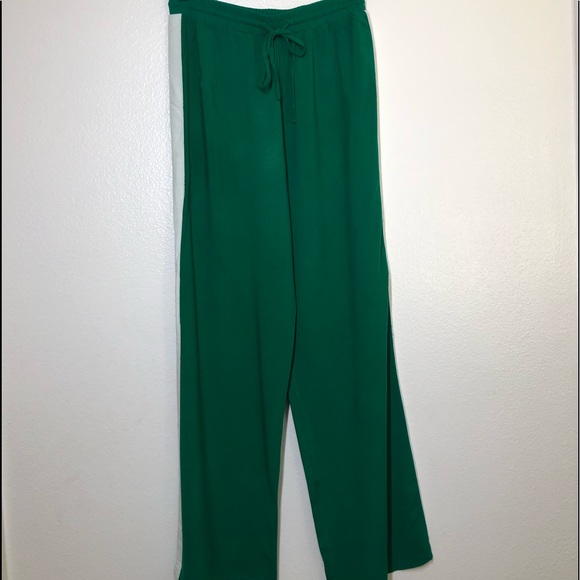 Forever 21 Green Sweats - Picture 2 of 8